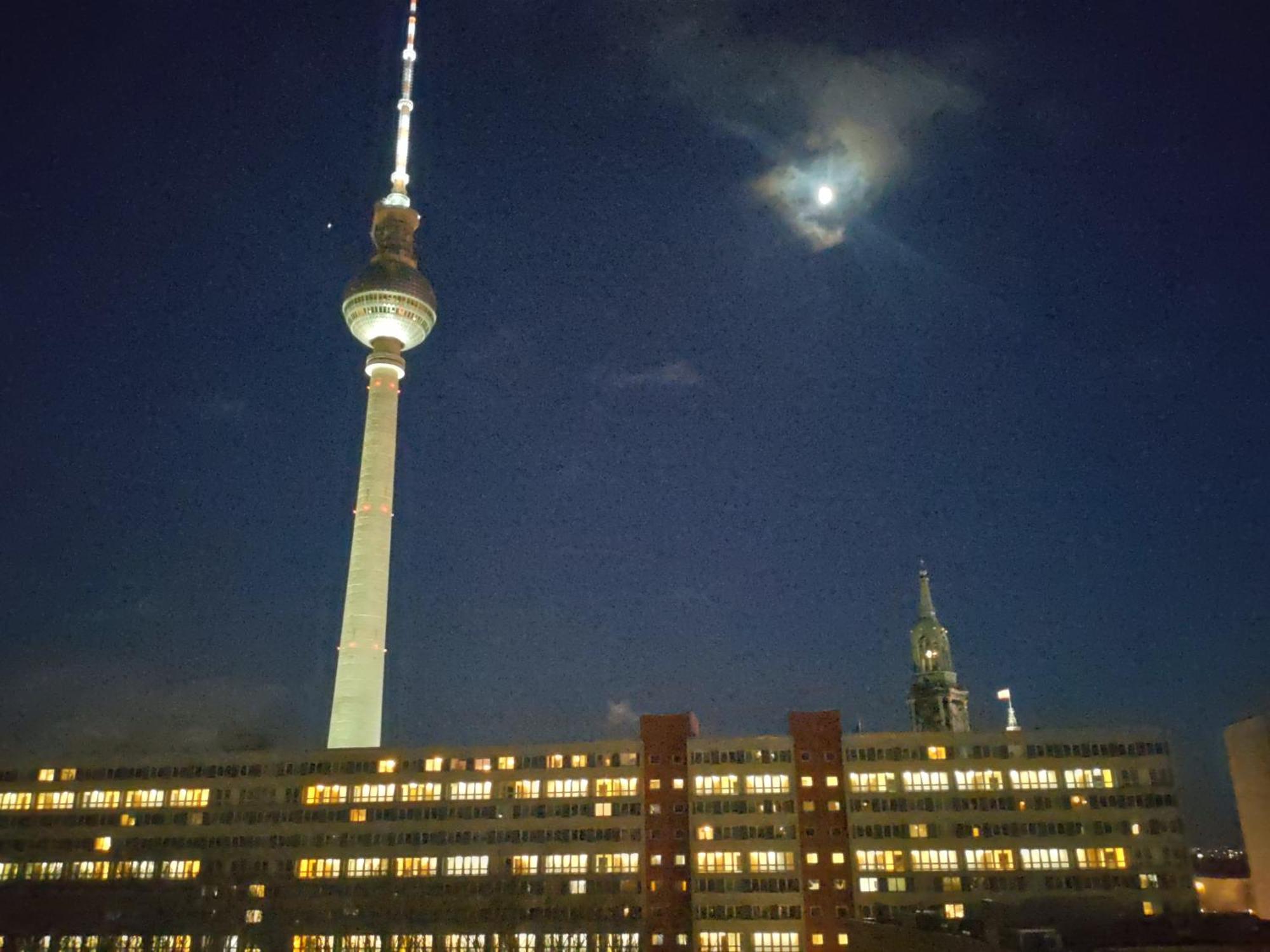베를린 Mitte Von Mitte - Blick Auf Den Turm 아파트 외부 사진